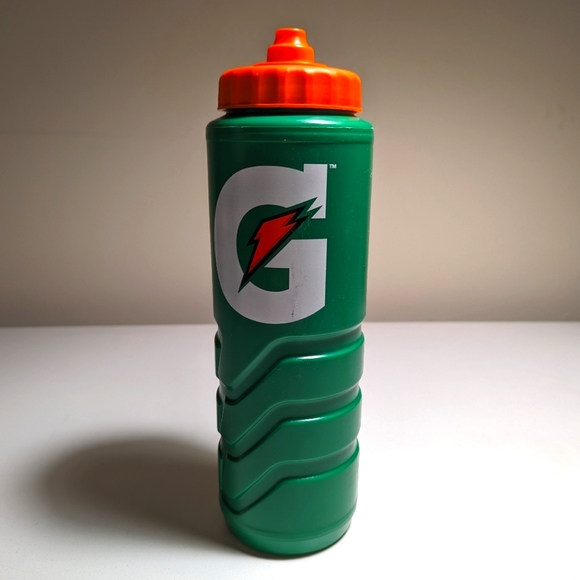 Kitchen Vintage Early 200s Gatorade Water Bottle Poshmark